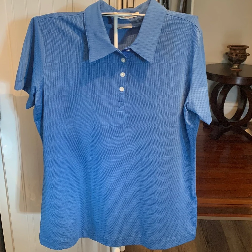 Nike dri fit golf shirt with Wherls up logo‎ . Worn once
